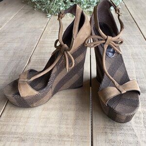 Authentic Burberry suede platform wedge sandals. EU 40 EUC